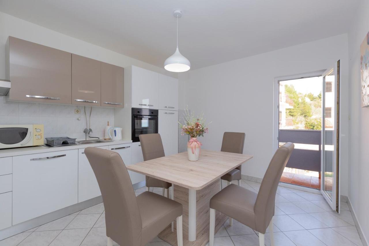 Apartments Rudi Локва-Рогозниця Екстер'єр фото