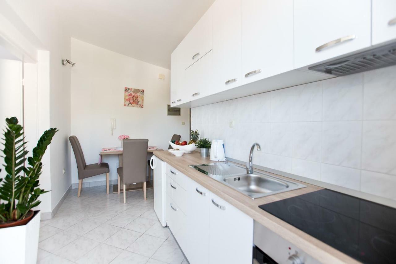 Apartments Rudi Локва-Рогозниця Екстер'єр фото